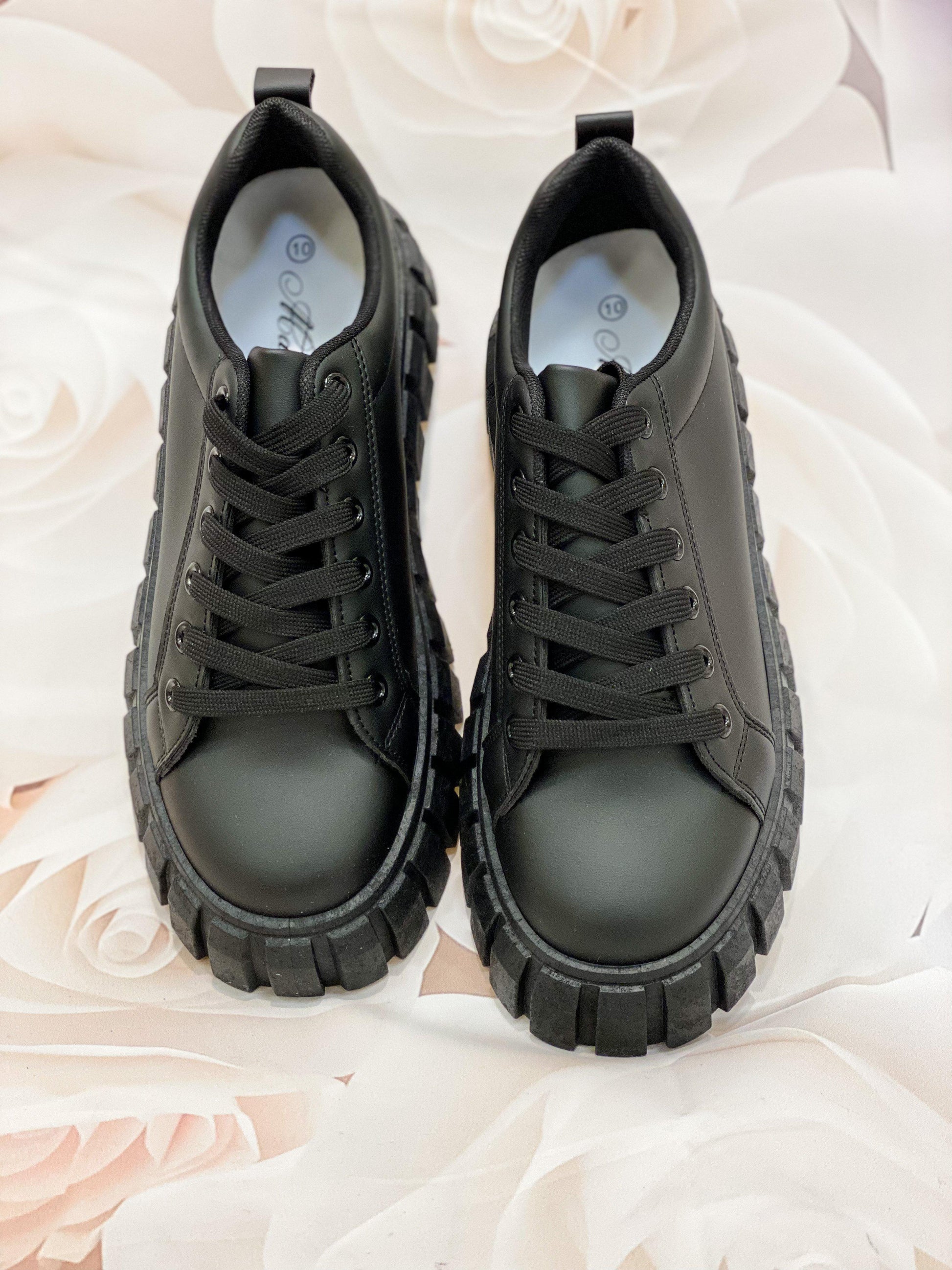 Dream High Sneaker Black-8-Black-Abundance Junky Stylish Clothing Boutique for Women