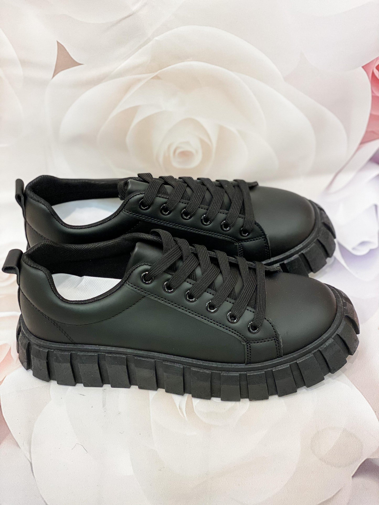 Dream High Sneaker Black-9-Black-Abundance Junky Stylish Clothing Boutique for Women
